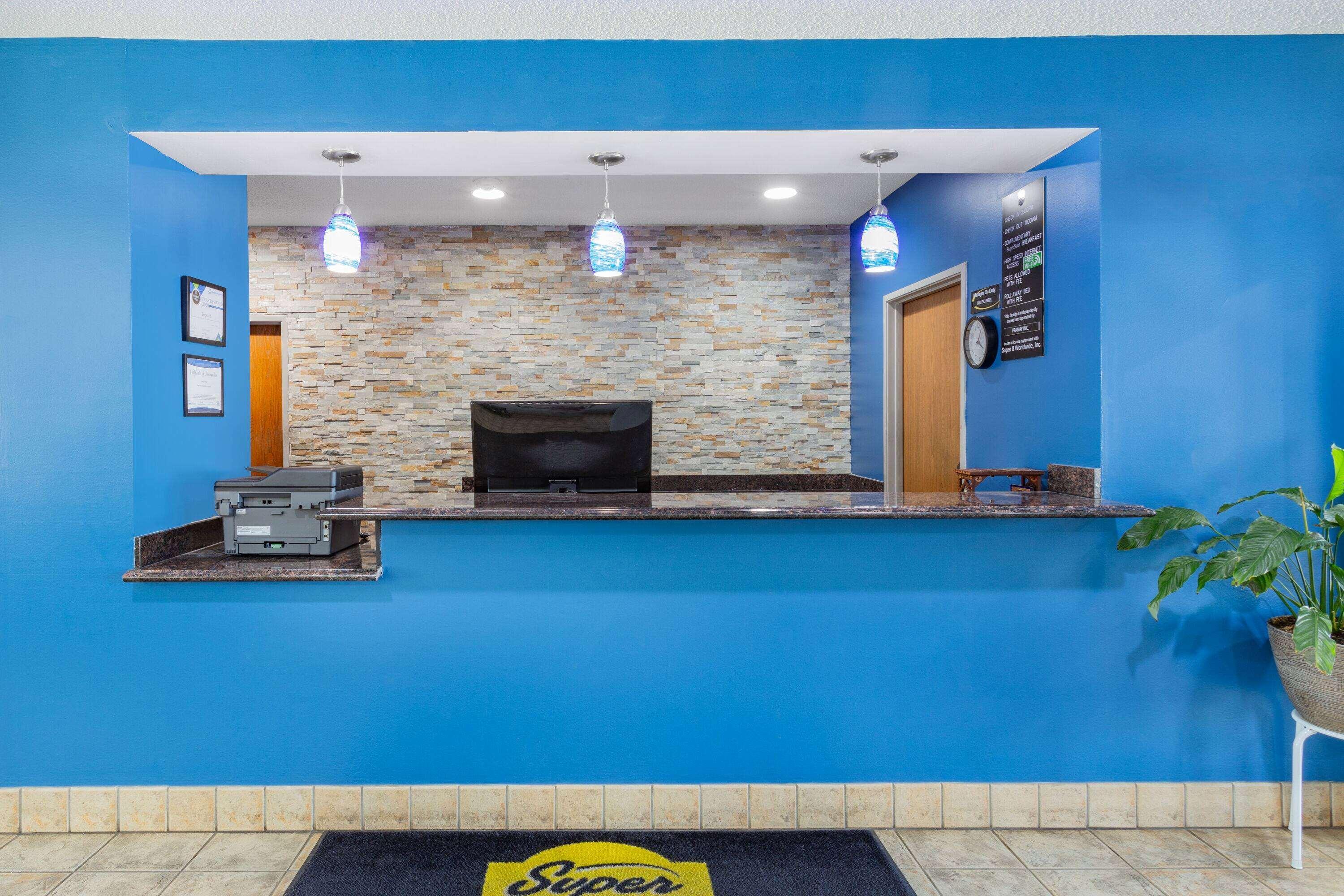 Super 8 By Wyndham קוקומו מראה חיצוני תמונה